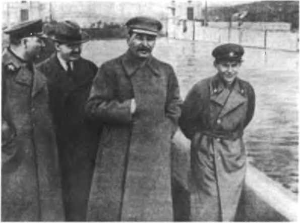 Иллюстрация к книге — Александр Коротков [i_042.jpg]