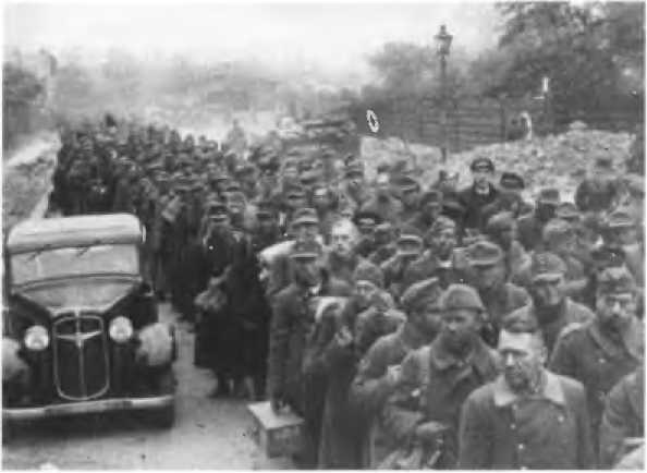 Иллюстрация к книге — Александр Коротков [i_071.jpg]