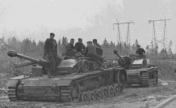 Иллюстрация к книге — Ленинградский фронт [i_012.jpg]