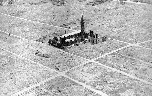 Иллюстрация к книге — Храброе сердце Ирены Сендлер [i_017.jpg]