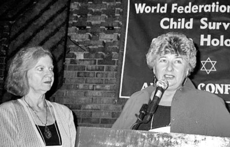 Иллюстрация к книге — Храброе сердце Ирены Сендлер [i_045.jpg]