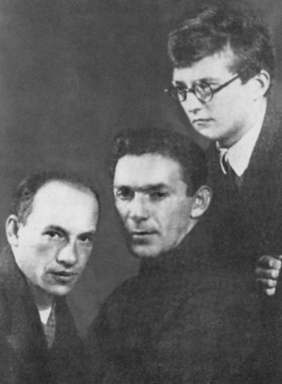 Иллюстрация к книге — Шостакович [i_026.jpg]