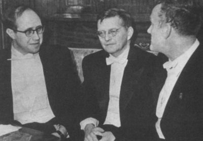 Иллюстрация к книге — Шостакович [i_044.jpg]