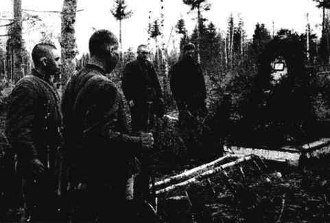 Иллюстрация к книге — Их послал на смерть Жуков? Гибель армии генерала Ефремова [i_072.jpg]