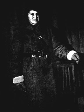 Иллюстрация к книге — Их послал на смерть Жуков? Гибель армии генерала Ефремова [i_086.jpg]