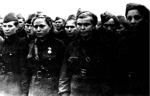 Иллюстрация к книге — Их послал на смерть Жуков? Гибель армии генерала Ефремова [i_096.jpg]