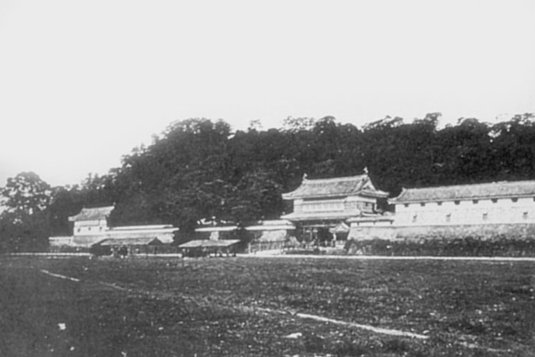 Иллюстрация к книге — Император Мэйдзи и его Япония [i_045.jpg]