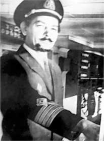 Иллюстрация к книге — Полвека в океане. История рыбных промыслов Дальнего Востока в рассказах, очерках, репортажах [i_010.jpg]