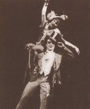 Иллюстрация к книге — Лидия Русланова. Душа-певица [i_035.jpg]