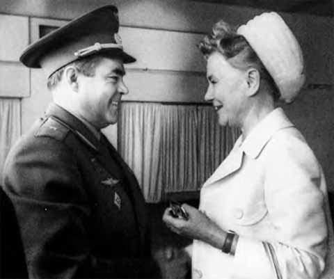 Иллюстрация к книге — Фурцева [i_018.jpg]