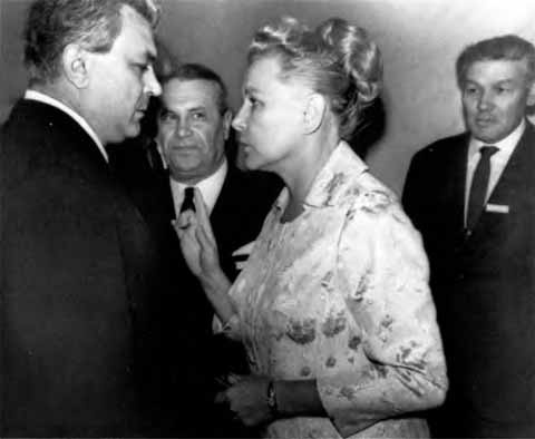 Иллюстрация к книге — Фурцева [i_020.jpg]