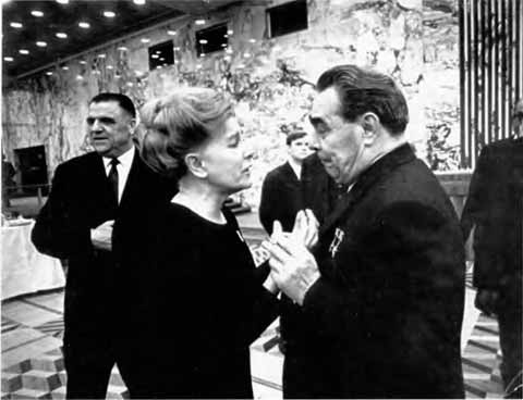 Иллюстрация к книге — Фурцева [i_022.jpg]