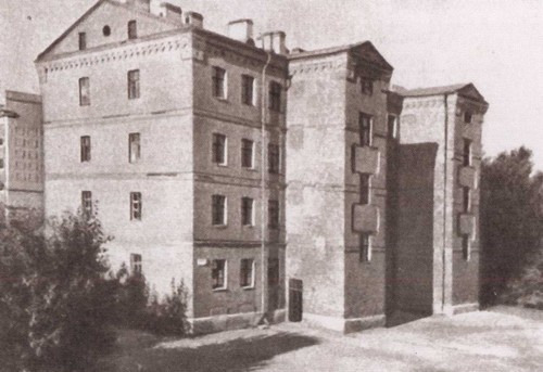 Иллюстрация к книге — Крупская [i_010.jpg]