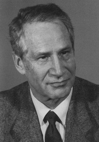 Иллюстрация к книге — Маркус Вольф [i_001.jpg]