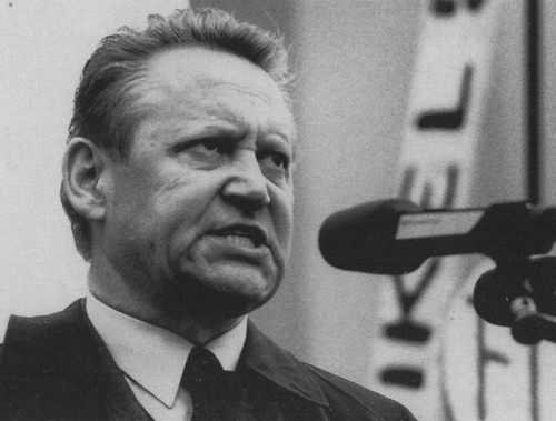 Иллюстрация к книге — Маркус Вольф [i_042.jpg]