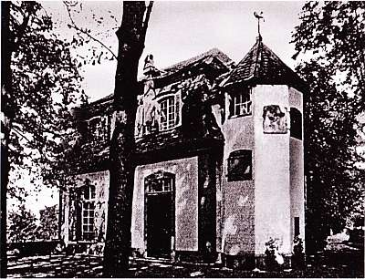 Иллюстрация к книге — Калиостро [i_015.jpg]