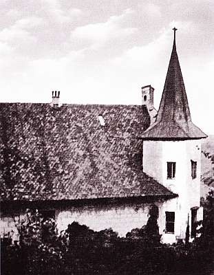 Иллюстрация к книге — Калиостро [i_037.jpg]