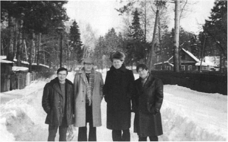 Иллюстрация к книге — Эдик. Путешествие в мир детского писателя Эдуарда Успенского [i_024.jpg]