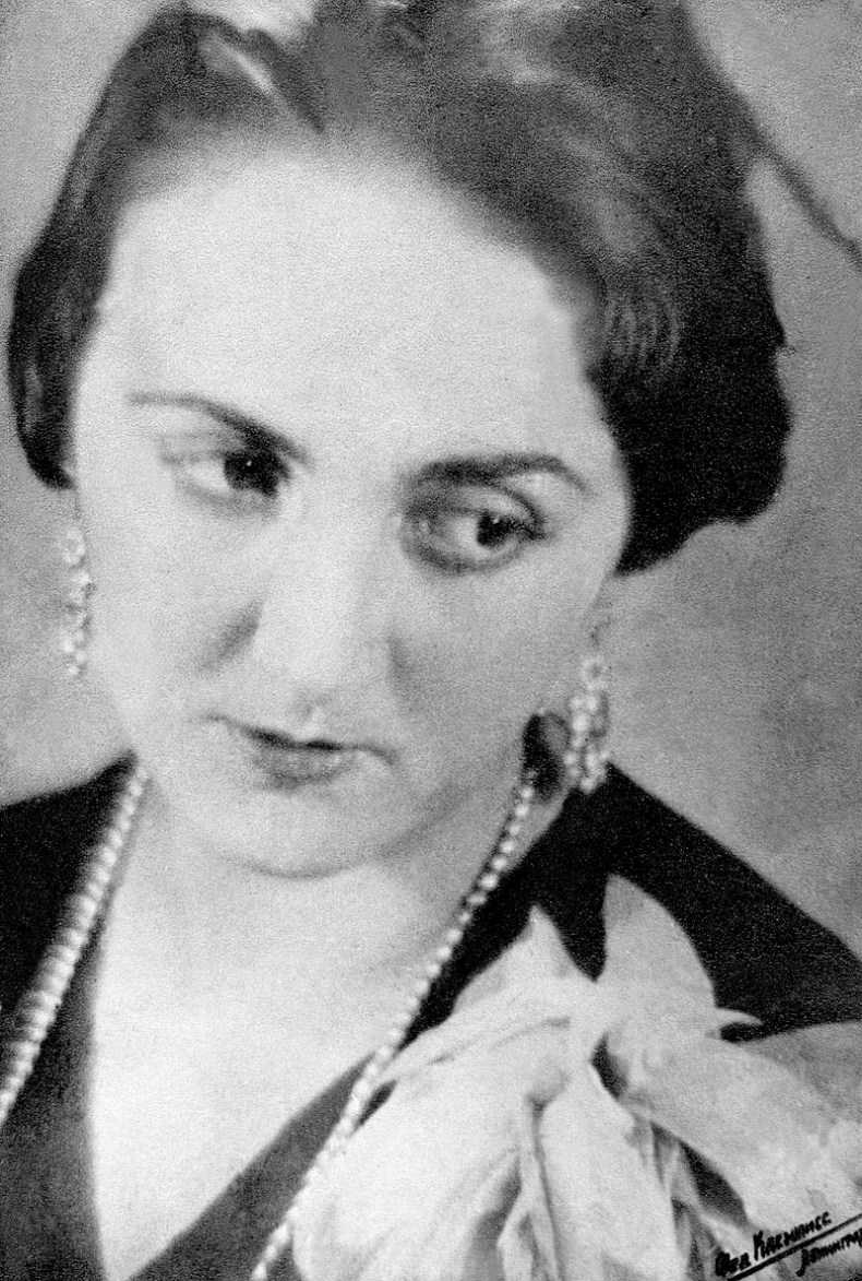 Иллюстрация к книге — "Посмотрим, кто кого переупрямит...". Надежда Яковлевна Мандельштам в письмах, воспоминаниях, свидетельствах [i_034.jpg]