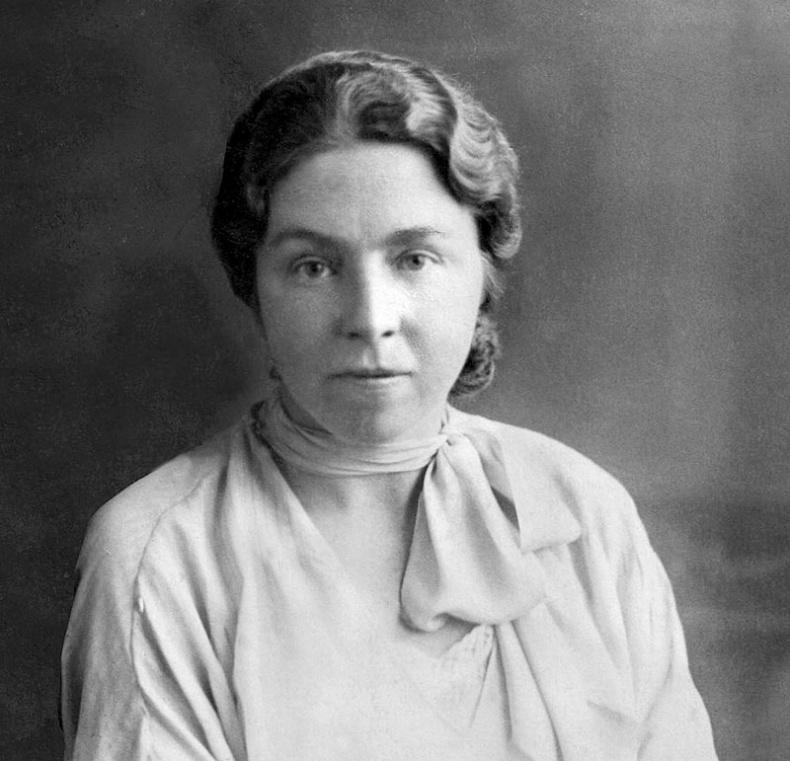 Иллюстрация к книге — "Посмотрим, кто кого переупрямит...". Надежда Яковлевна Мандельштам в письмах, воспоминаниях, свидетельствах [i_040.jpg]