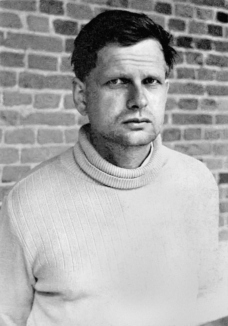 Иллюстрация к книге — "Посмотрим, кто кого переупрямит...". Надежда Яковлевна Мандельштам в письмах, воспоминаниях, свидетельствах [i_069.jpg]