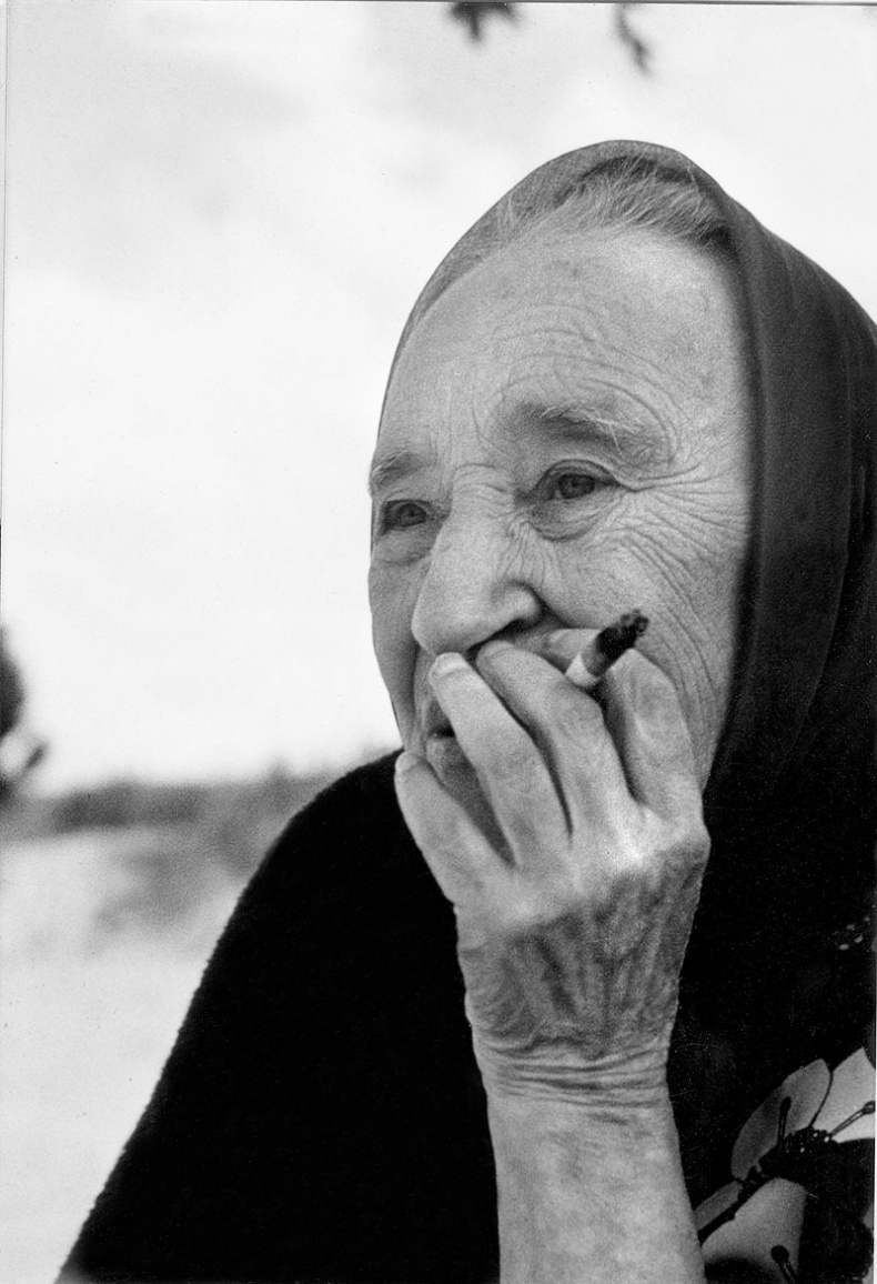 Иллюстрация к книге — "Посмотрим, кто кого переупрямит...". Надежда Яковлевна Мандельштам в письмах, воспоминаниях, свидетельствах [i_085.jpg]