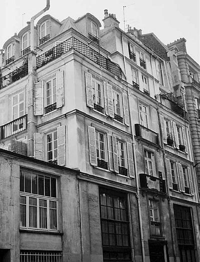 Иллюстрация к книге — Здесь шумят чужие города, или Великий эксперимент негативной селекции [i_021.jpg]