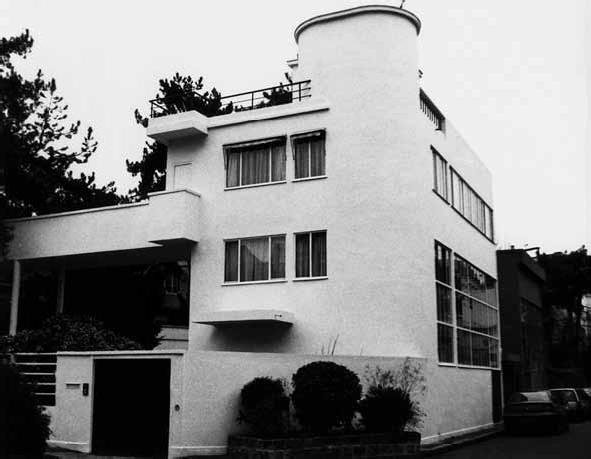 Иллюстрация к книге — Здесь шумят чужие города, или Великий эксперимент негативной селекции [i_033.jpg]