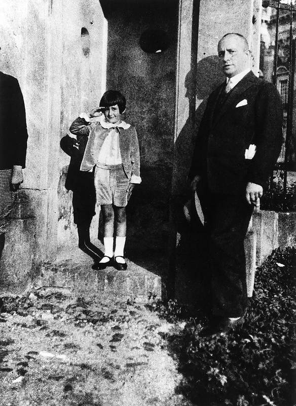 Иллюстрация к книге — Хельмут Ньютон. Автобиография [autogen_ebook_id7.jpg]