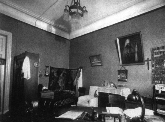 Иллюстрация к книге — Патриарх Сергий [i_062.jpg]