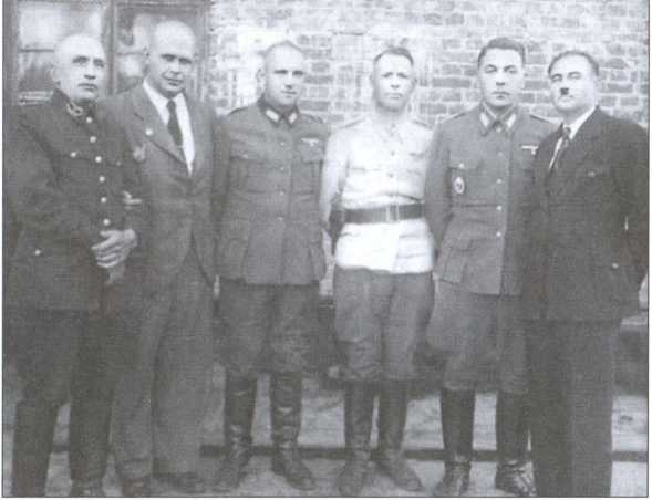 Иллюстрация к книге — Мемуары "власовцев" [i_026.jpg]