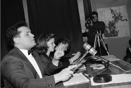 Иллюстрация к книге — Были 90-х. Том 2. Эпоха лихой святости [doc2fb_image_03000011.jpg]