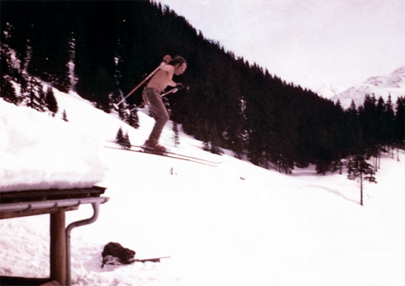 Иллюстрация к книге — Без ума от шторма, или Как мой суровый, дикий и восхитительно непредсказуемый отец учил меня жизни [i_019.jpg]