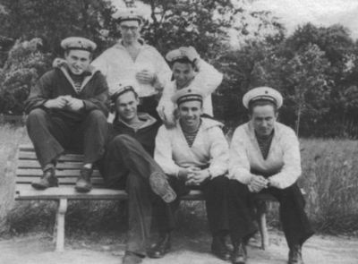 Иллюстрация к книге — Аксенов [i_015.jpg]