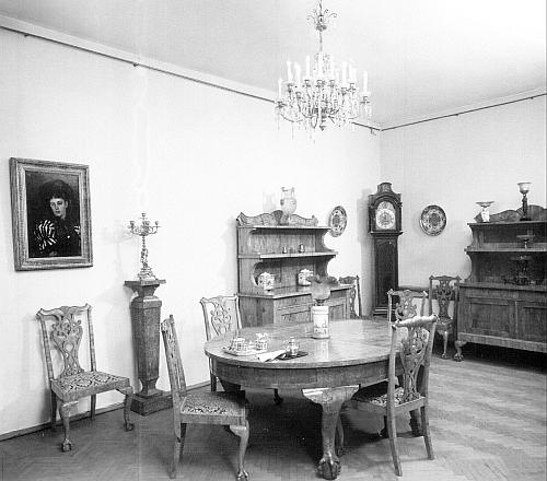 Иллюстрация к книге — Петербургские женщины XIX века [i_053.jpg]