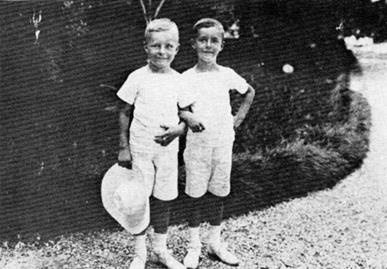 Иллюстрация к книге — Тайная история Владимира Набокова [i_004.jpg]