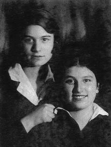 Иллюстрация к книге — Маленькая девочка из "Метрополя" [i_018.jpg]