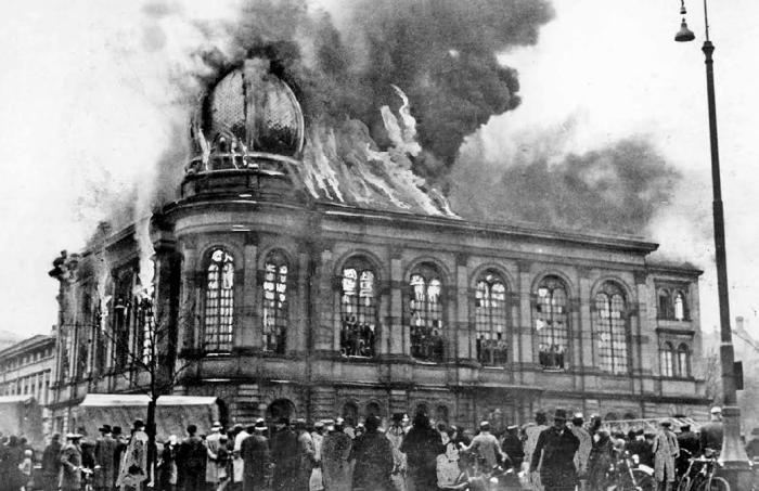 Иллюстрация к книге — Великие тайны великих людей [_33.jpg]