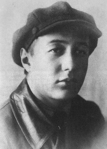 Иллюстрация к книге — Непохожие поэты. Трагедия и судьбы большевистской эпохи. Анатолий Мариенгоф, Борис Корнилов, Владимир Луговской [i_017.jpg]