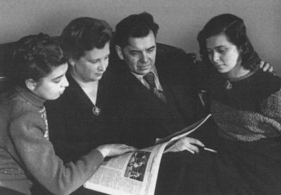 Иллюстрация к книге — Леонид Леонов [i_045.jpg]