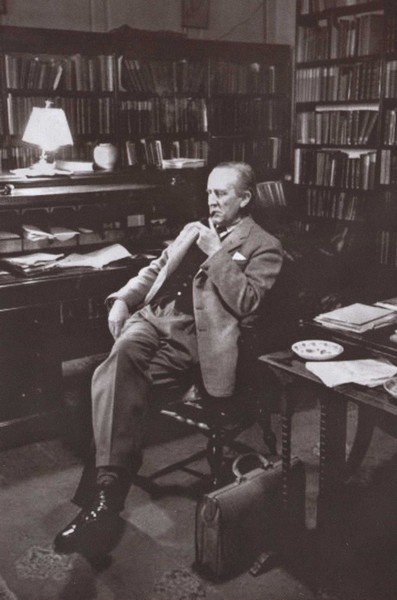 Иллюстрация к книге — Толкин [i_035.jpg]