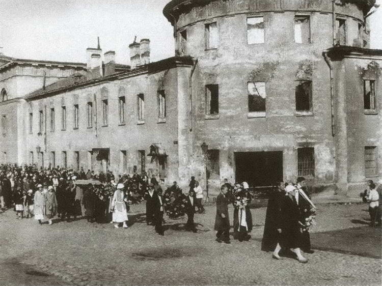 Иллюстрация к книге — Зощенко [i_016.jpg]