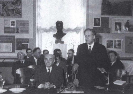 Иллюстрация к книге — Дмитрий Лихачев [i_026.jpg]