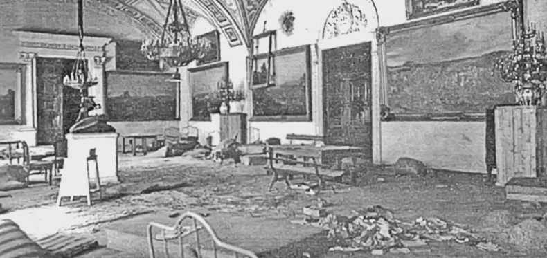 Иллюстрация к книге — Берегитесь, Боги жаждут! [i_228.jpg]