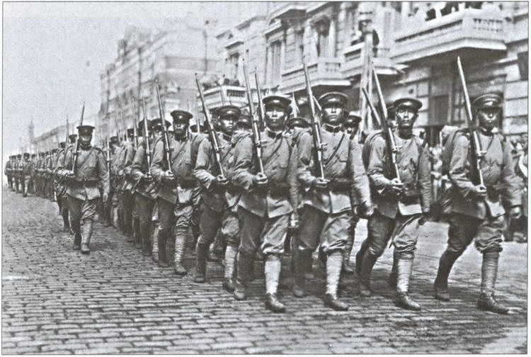 Иллюстрация к книге — "Крестный отец" Штирлица [i_005.jpg]