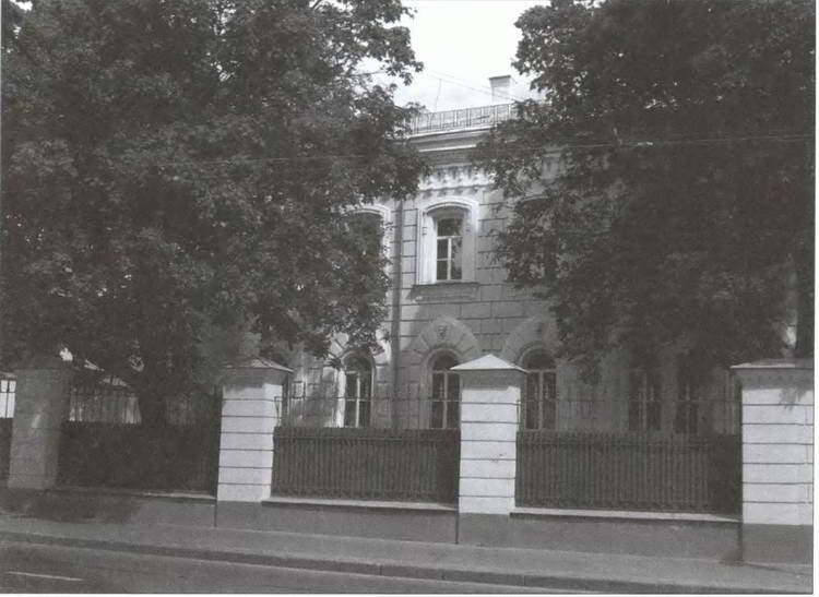 Иллюстрация к книге — "Крестный отец" Штирлица [i_010.jpg]