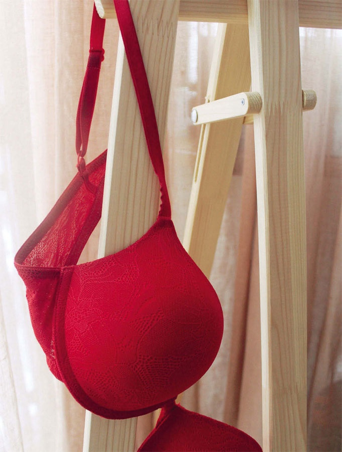 Иллюстрация к книге — Маленькие секреты большого гардероба [_210.jpg]