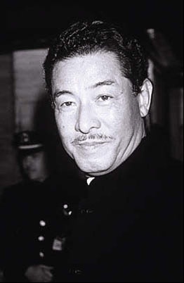 Иллюстрация к книге — Маленькие секреты большого гардероба [_53.jpg]