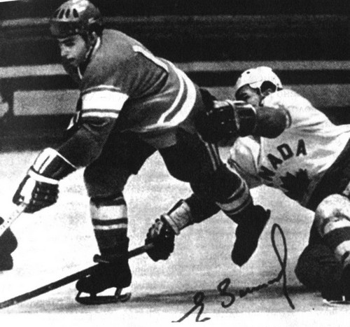 Иллюстрация к книге — Валерий Харламов. Легенда №17 [i_039.jpg]