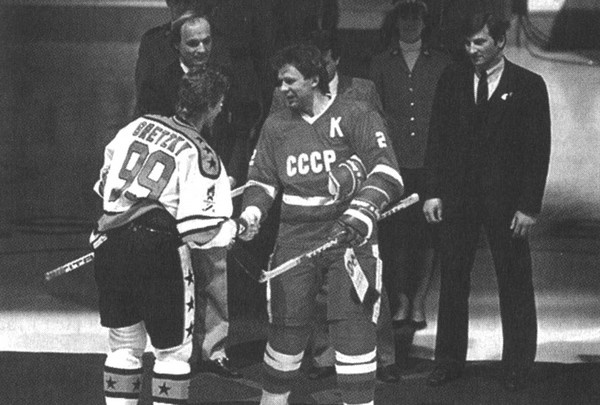 Иллюстрация к книге — Валерий Харламов. Легенда №17 [i_117.jpg]